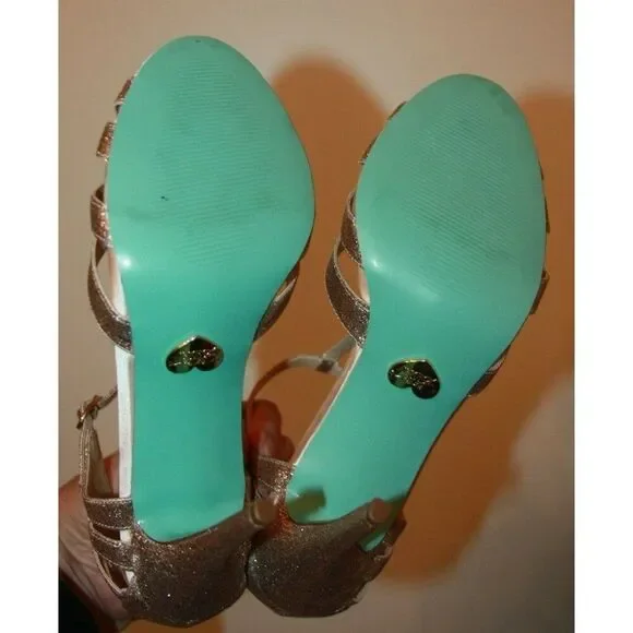 Blue By Betsey Johnson Women's 9.5 Tee Champagne heels - Picture 5 of 5